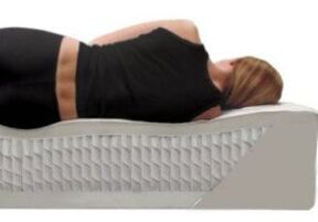 Az ortopéd matrac megakadályozza az ágyéki fájdalom előfordulását alvás után